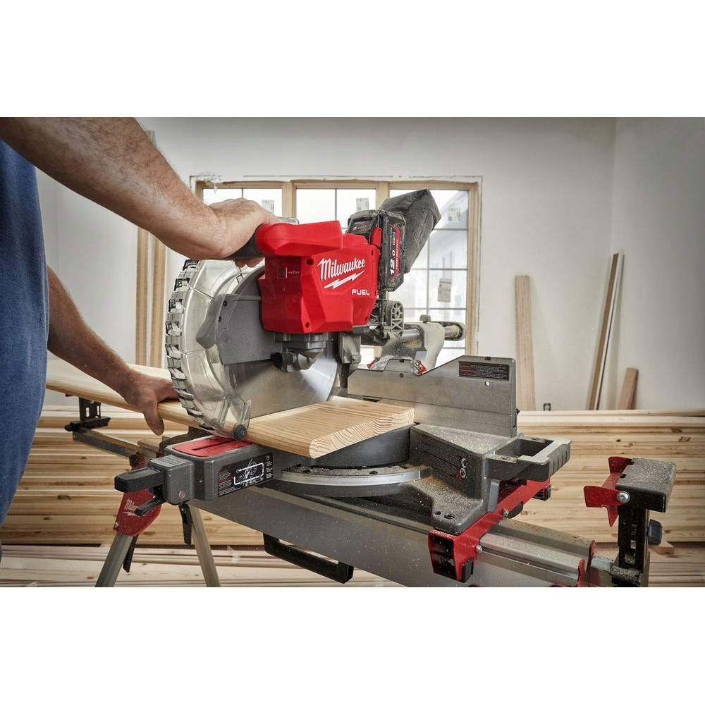 MILWAUKEE UKOŚNICA PIŁA Z POSUWEM 305MM M18 FMS305-0 ONE-KEY