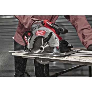 MILWAUKEE M18 FCSG66 Pilarka tarczowa 18V FUEL