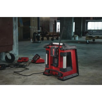 MILWAUKEE M 18RC-0 RADIO ŁADOWARKA BLUETOOTH 40W