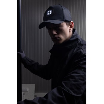 HOGERT TECHNIK CZAPKA Z DASZKIEM DAHN Z LAMPKĄ LED 100Lm HT5K498