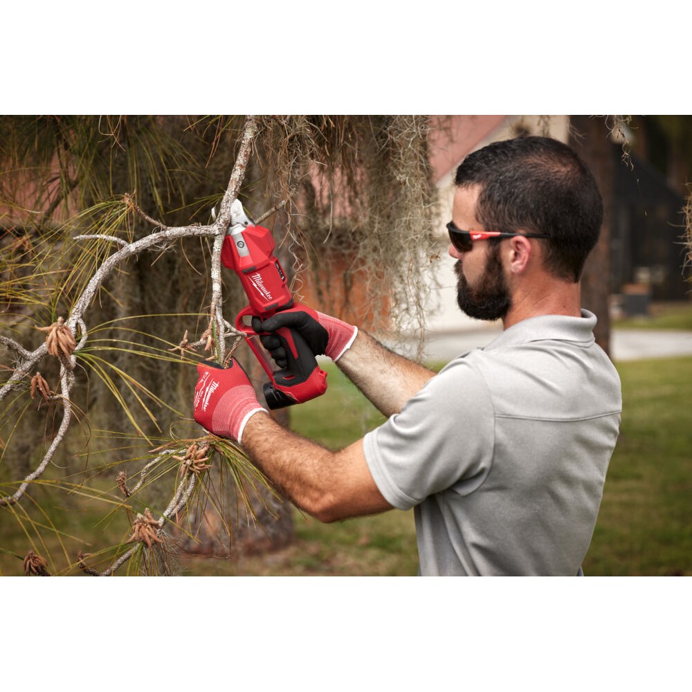 MILWAUKEE SEKATOR DO GAŁĘZI W ZESTAWIE M12 BLPRS-202