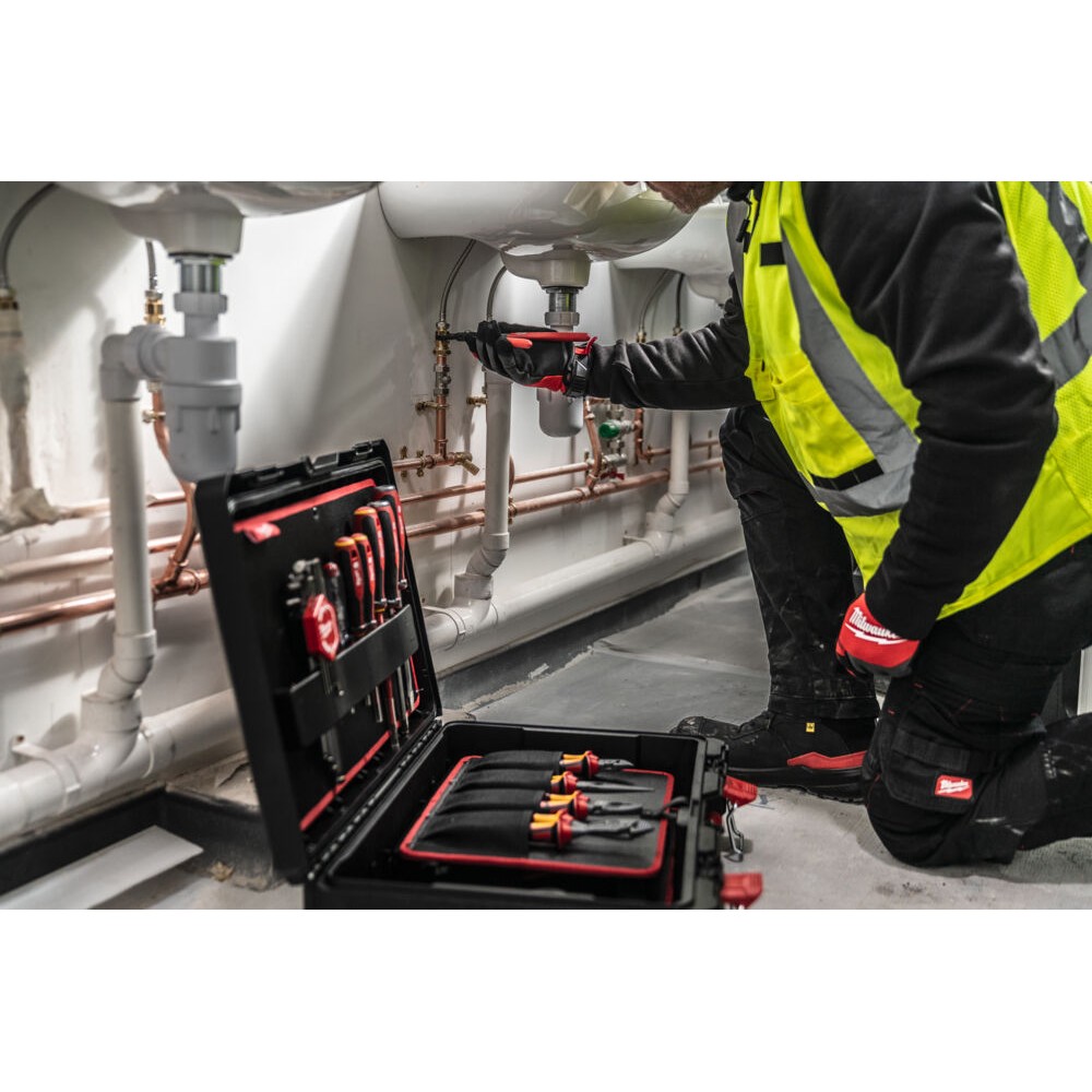 MILWAUKEE ZESTAW NARZĘDZI RĘCZNYCH ELEKTRYKA SZCZYPCE, WKRĘTAKI, KLUCZE, NASADKI, OBCINAK DO RUR, PACKOUT- 74 ELEMENTY