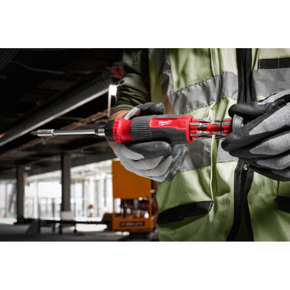 MILWAUKEE UNIWERSALNY WKRĘTAK 1/4" Z GRZECHOTKĄ 14 W 1- HEX, PZ, PH, T, SL