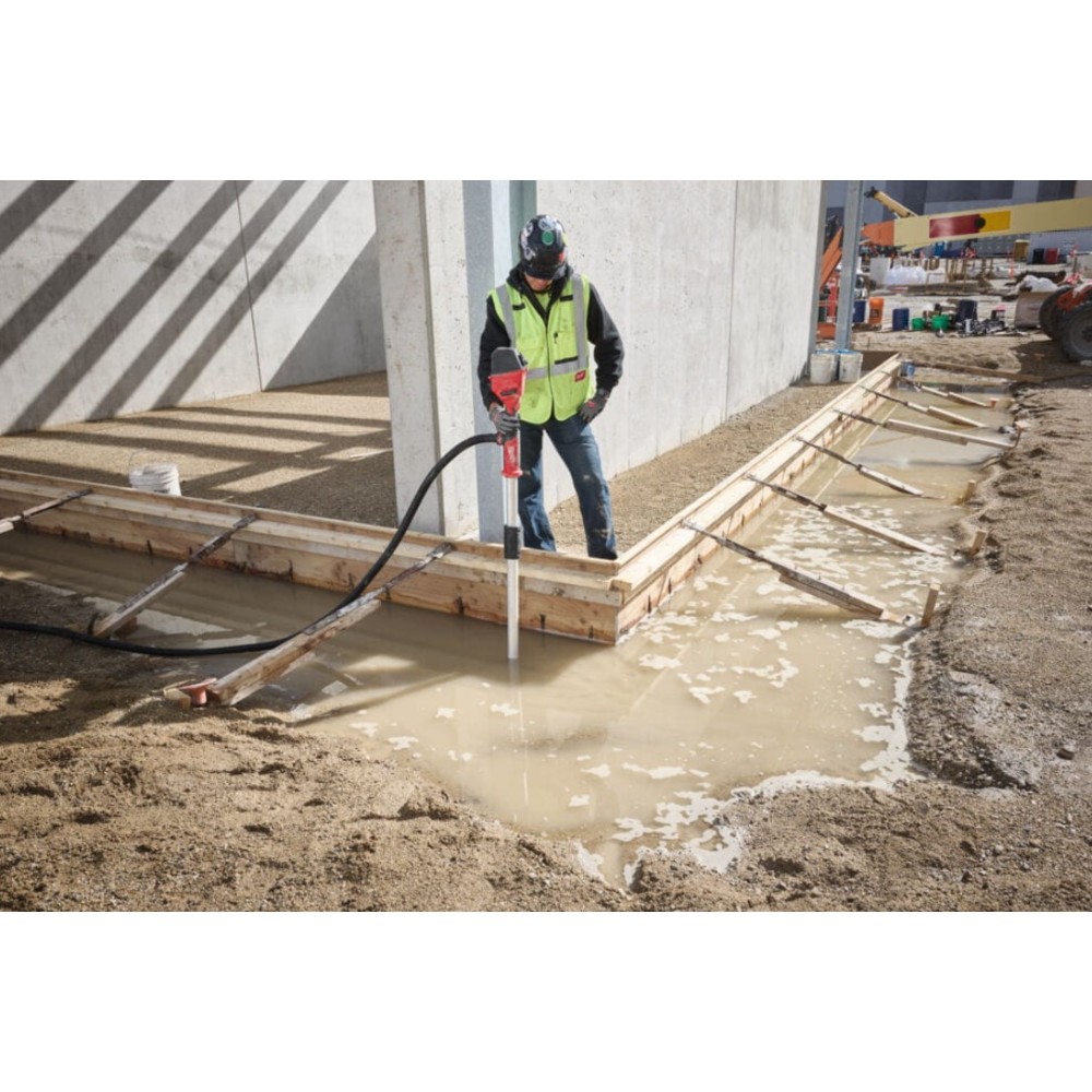 MILWAUKEE ZESTAW POMPA WODY 5670l\h Z PRZEDŁUŻENIEM SZCZOTKOWYM M18 BLSWP-801