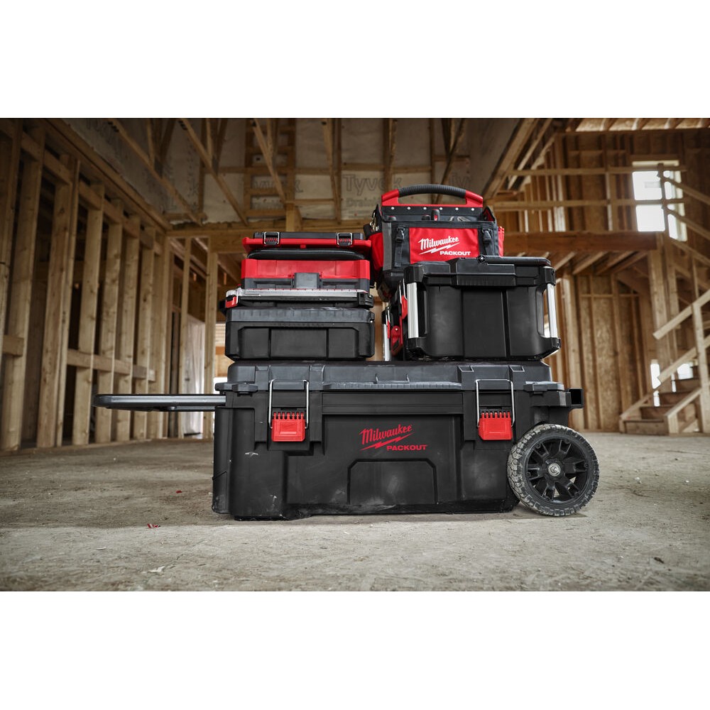 MILWAUKEE DUŻA SKRZYNIA WÓZEK PACKOUT NA KOŁACH Z UDŹWIGIEM DO 113KG