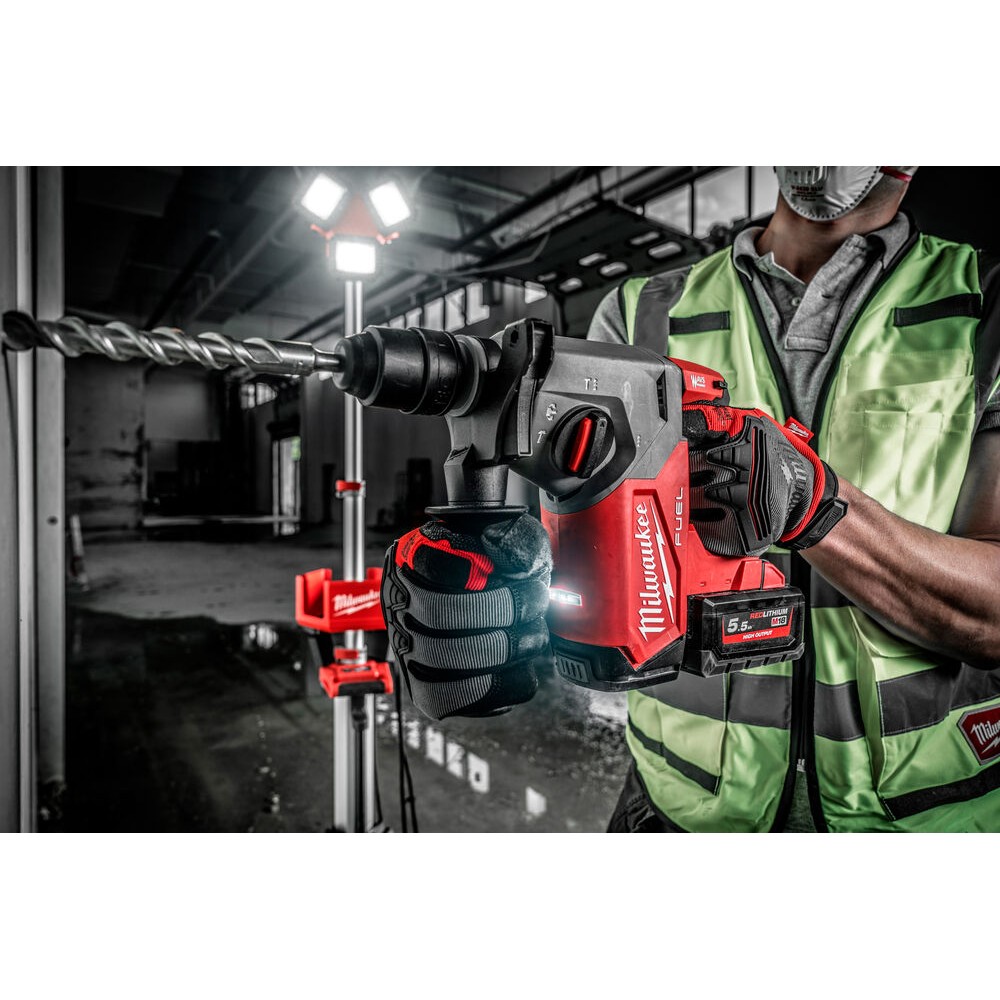 OFERTA PROMOCYJNA MILWAUKEE MŁOTOWIERTARKA MŁOT SDS-PLUS M18 FHX-0 26MM Z UCHWYTEM FIXTEC AKUMULATORY 8.0Ah, 5.0Ah