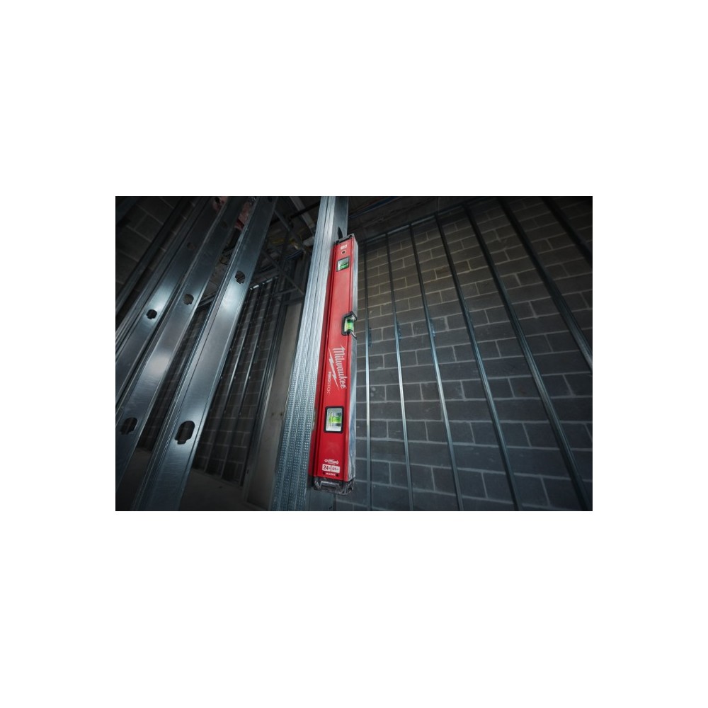 MILWAUKEE POZIOMICA MAGNETYCZNA REDSTICK MAGNES 60CM