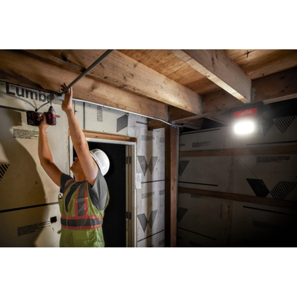 MILWAUKEE M18 HOAL-0 LAMPA DO OŚWIETLANIA