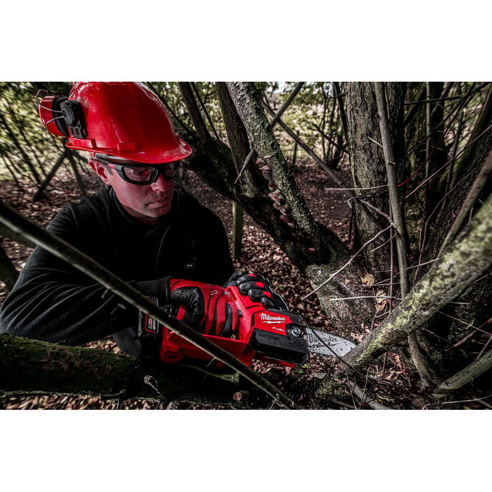 MILWAUKEE ZESTAW PIŁA ŁAŃCUCHOWA DO GAŁĘZI M12 FHS-602X