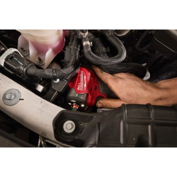 MILWAUKEE SUBKOMPAKTOWY KLUCZ UDAROWY Z PIERŚCIENIEM 3\8" M12 FSCIWF38-252X 271Nm
