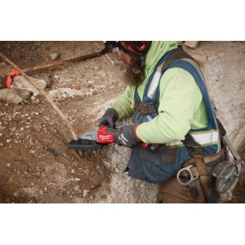 MILWAUKEE PRZECINARKA DO PRĘTÓW ZBROJENIOWYCH M18 FRBCO32-0X