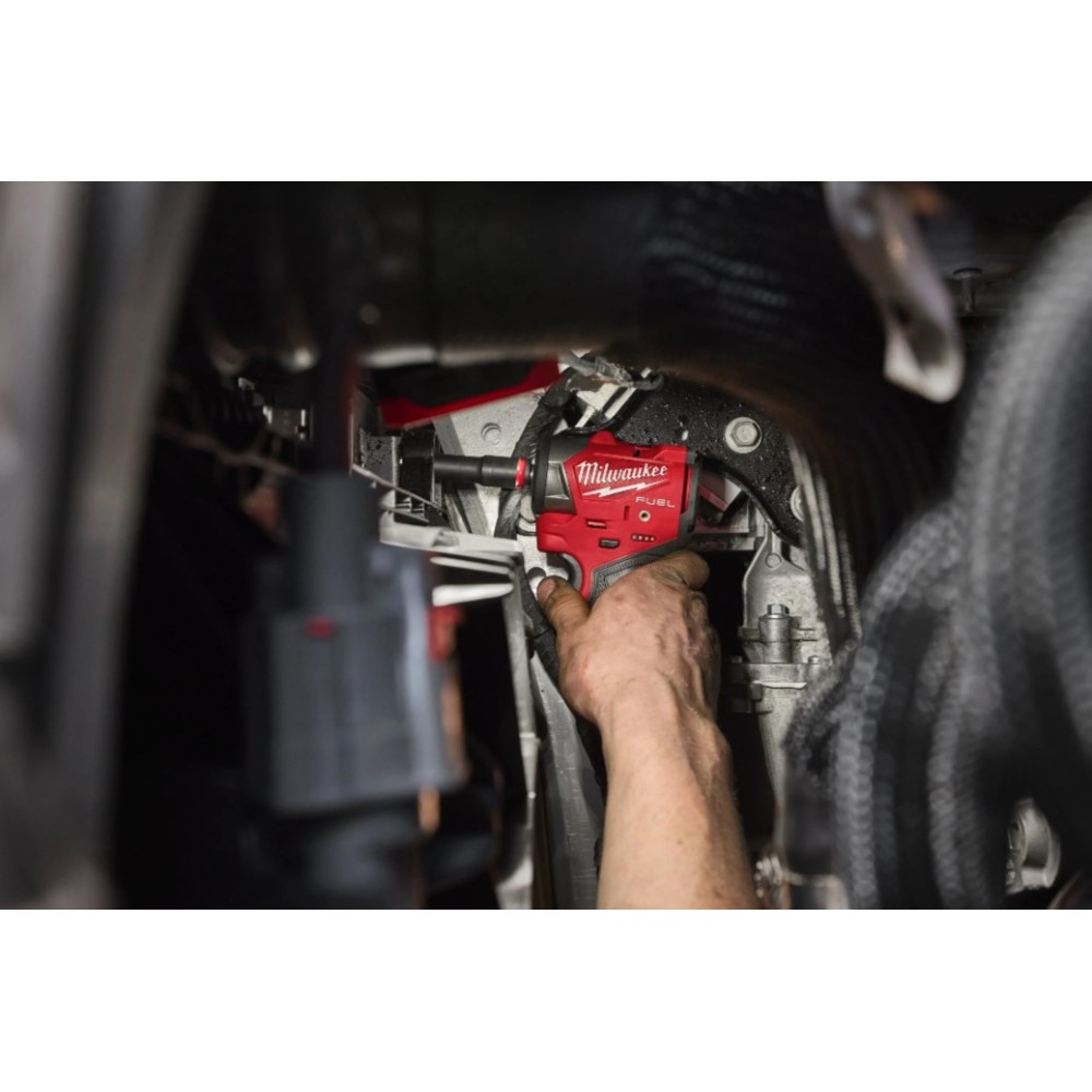 MILWAUKEE SUBKOMPAKTOWY KLUCZ UDAROWY 3/8" M12 FSCIWF38-0 271Nm