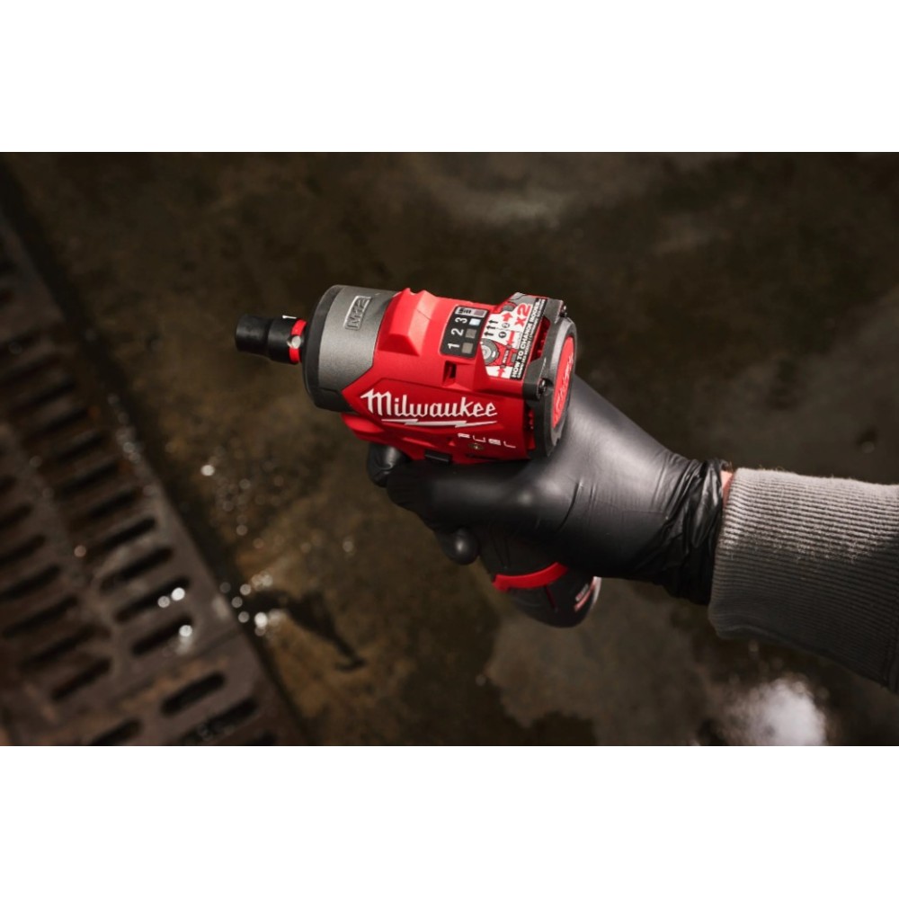 MILWAUKEE SUBKOMPAKTOWY KLUCZ UDAROWY 3/8" M12 FSCIWF38-0