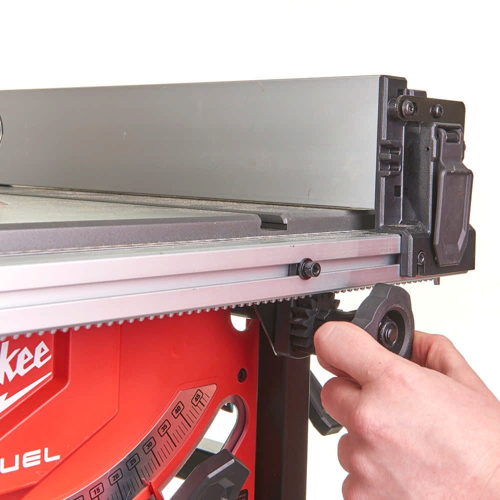 MILWAUKEE STOŁOWA PILARKA TARCZOWA 210MM  Z ONE-KEY M18 FTS210-121B