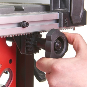 MILWAUKEE STOŁOWA PILARKA TARCZOWA 210MM  Z ONE-KEY M18 FTS210-121B