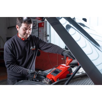 MILWAUKEE URZĄDZENIE ROZRUCHOWE ROZRUSZNIK SAMOCHODOWY M18 JS2000-0