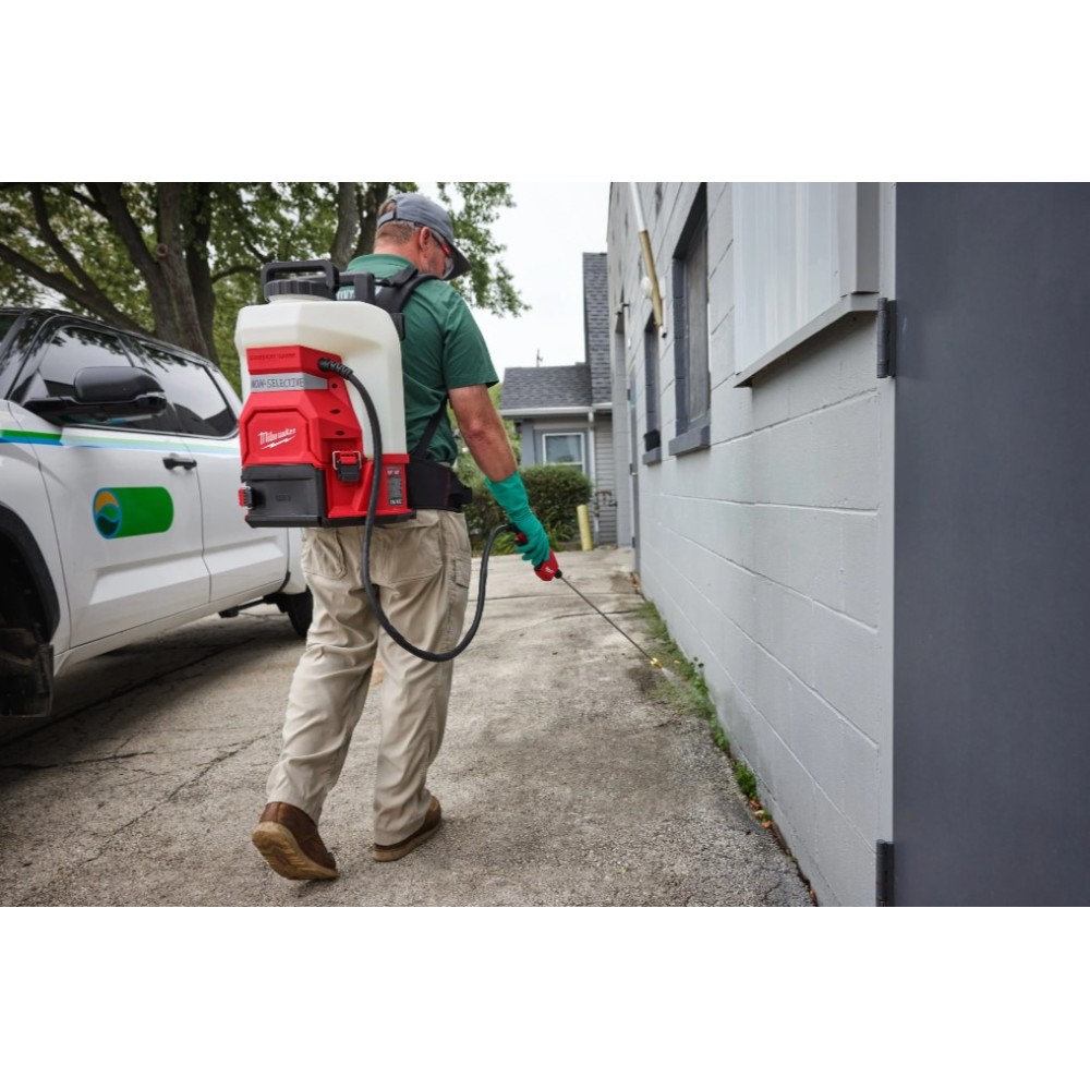 MILWAUKEE PLECAKOWY OPRYSKIWACZ CIŚNIENIOWY BAZA I ZBIORNIK NA CHEMIĘ NOWA GENERACJA M18 BBPFP2-CST