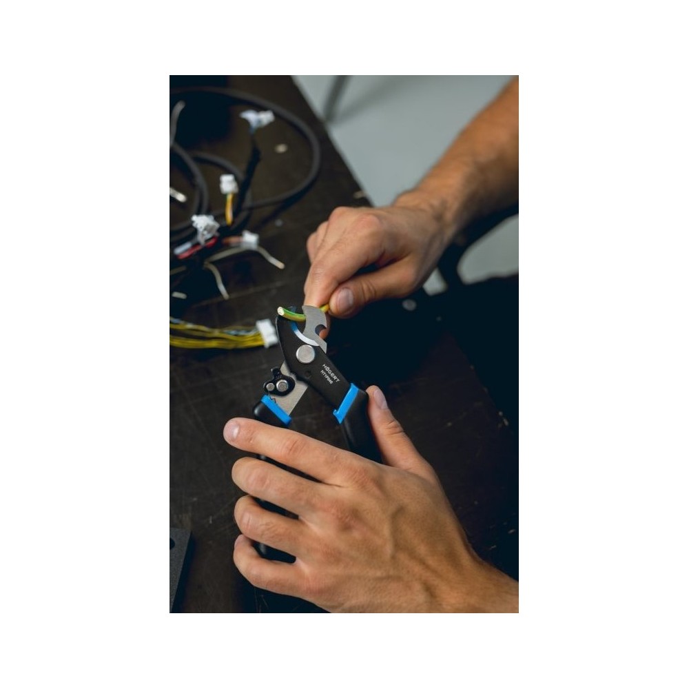 HOGERT TECHNIK ZESTAW NARZĘDZI RĘCZNYCH Z TORBĄ DLA ELEKTRYKA