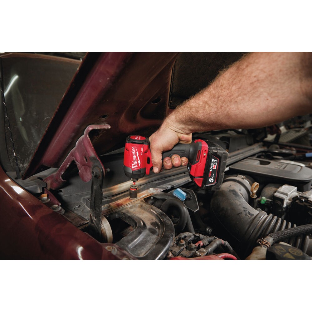 MILWAUKEE ZESTAW ZAKRĘTARKA M18 FID3 I BLUZA Z WYSZYWANYM LOGO