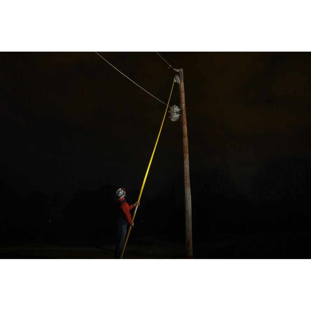 MILWAUKEE LATARKA DO IZOLACYJNYCH PRĘTÓW ROBOCZYCH L4 HSL-301 350Lm