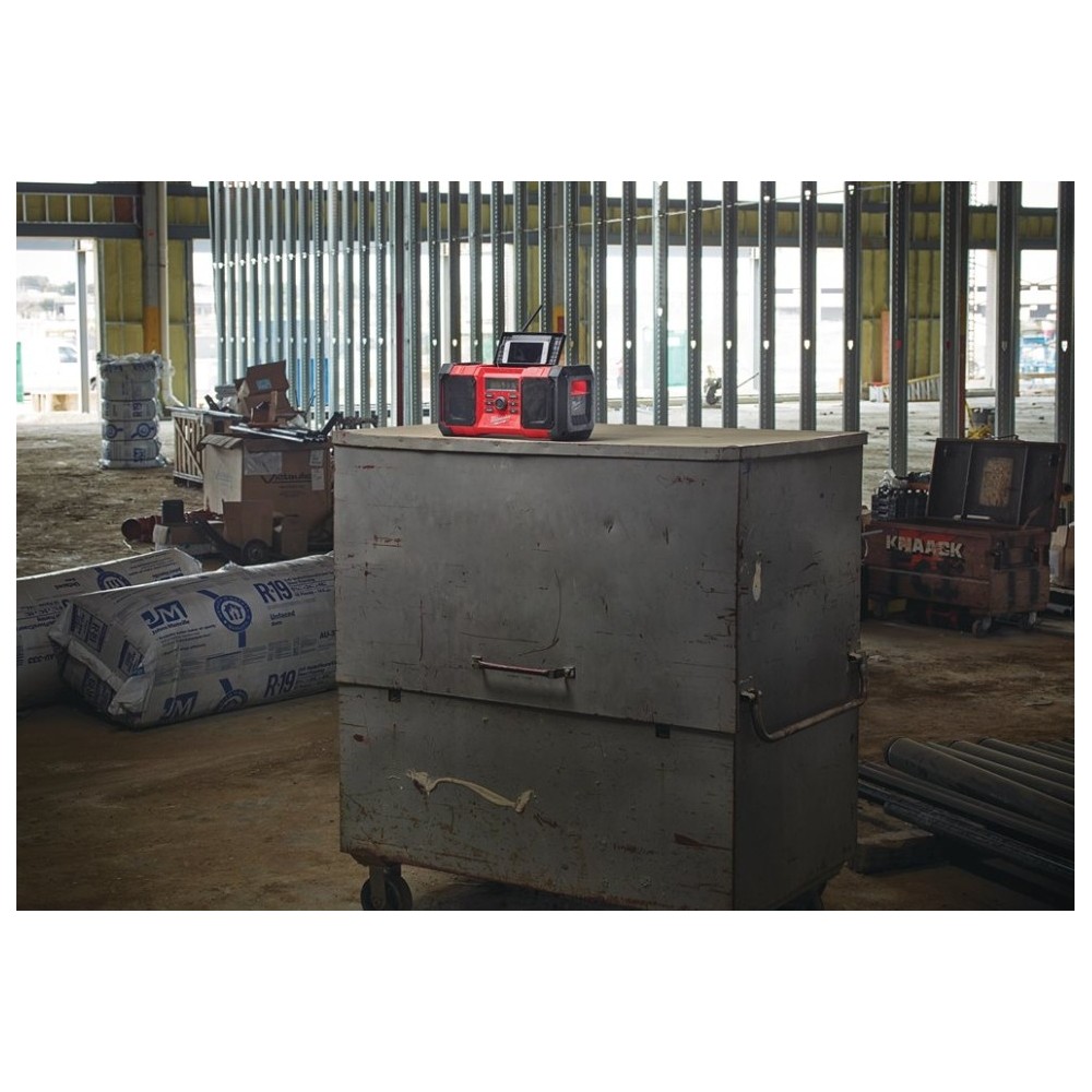 MILWAUKEE M18 AKUMULATOROWE RADIO BUDOWLANE M18 JSR-0 DAB