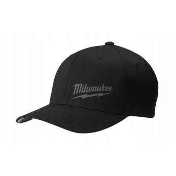 MILWAUKEE CZARNA CZAPKA Z DASZKIEM BCS L/XL