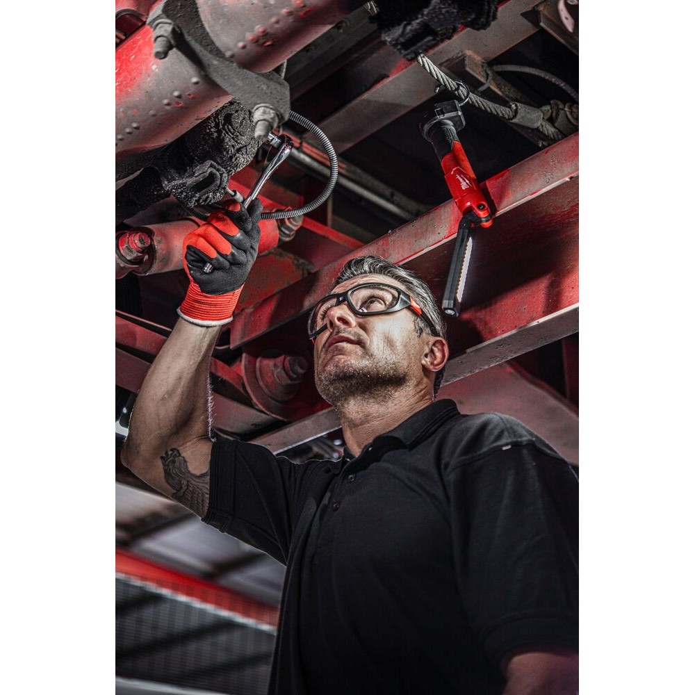 MILWAUKEE AKUMULATOROWA LATARKA USB L4 SL550-301 550LM